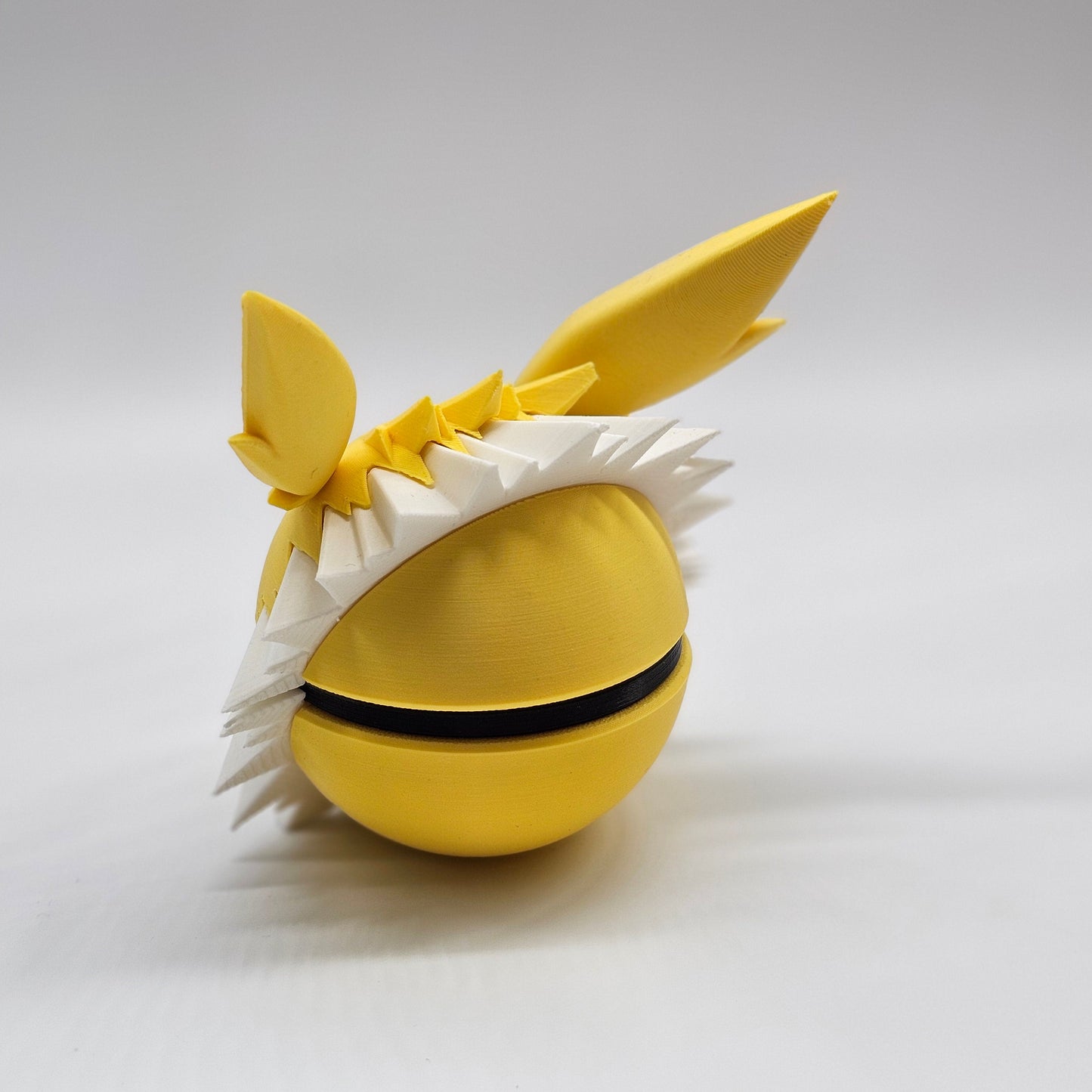 #0135 Jolteon