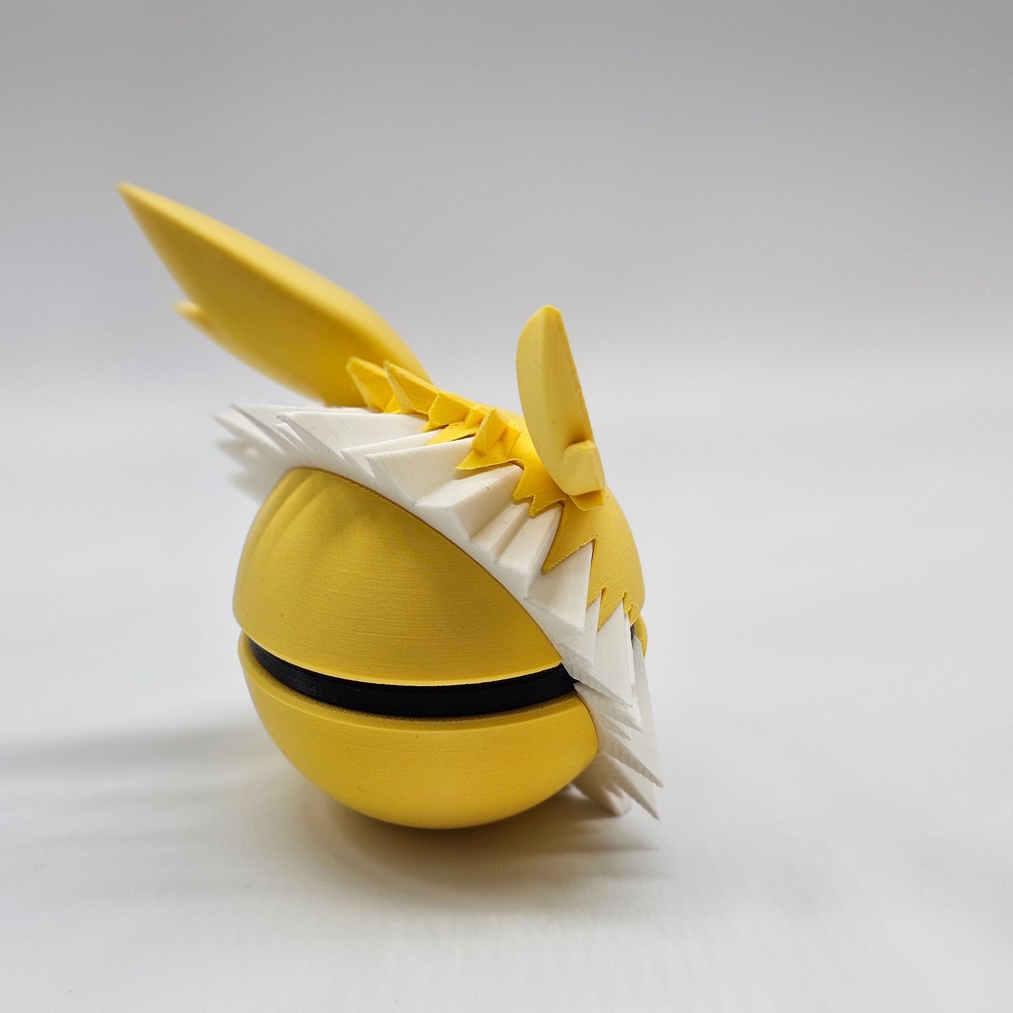 #0135 Jolteon
